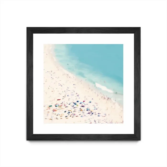 “Beach Love” Matted and Framed Black 30×30 Wall Art|Œuvre d’art murale encadrée noire et mate « Beach Love » 30 x 30