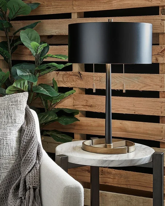 Amadell Metal Table Lamp (Black and Gold)