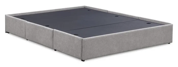 Amos Upholstered Storage Bed Base in Grey Fabric with 3 Built-in Drawers – Full Size | Base de lit de rangement Amos rembourrée en tissu gris avec 3 tiroirs intégrés – format lit double