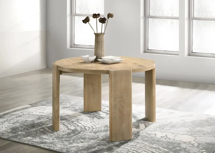Bowen – Round Dining Table – Oak Finish