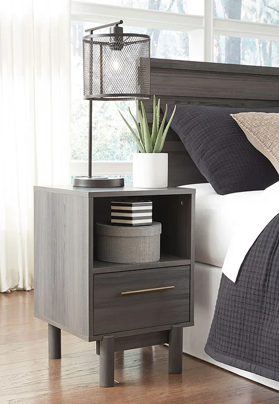 Brymont One Drawer Nightstand