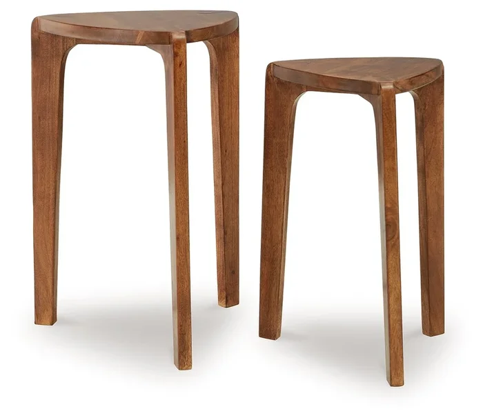 Brynnleigh – Accent Table Set (Set of 2) – Medium Brown