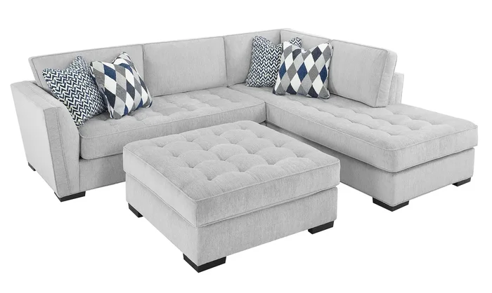 Cyndi Sectional Living Room Set