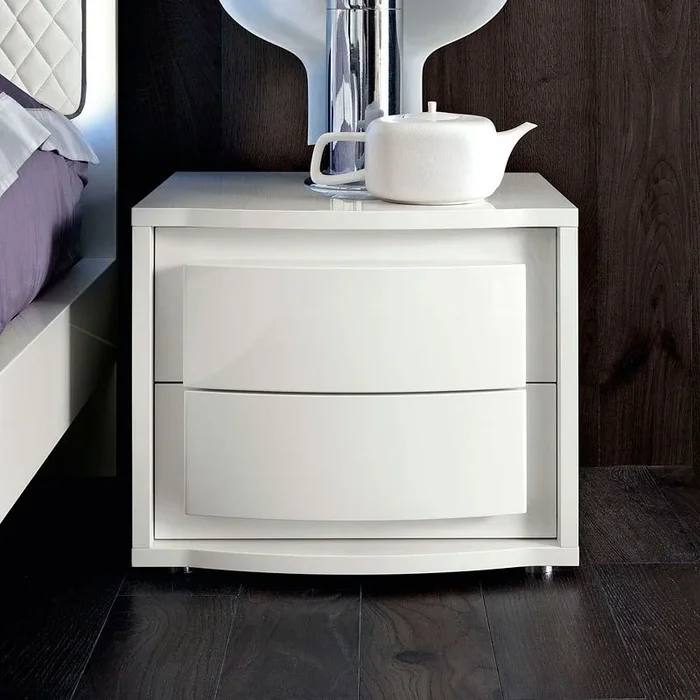 Dama Bianca Nightstand