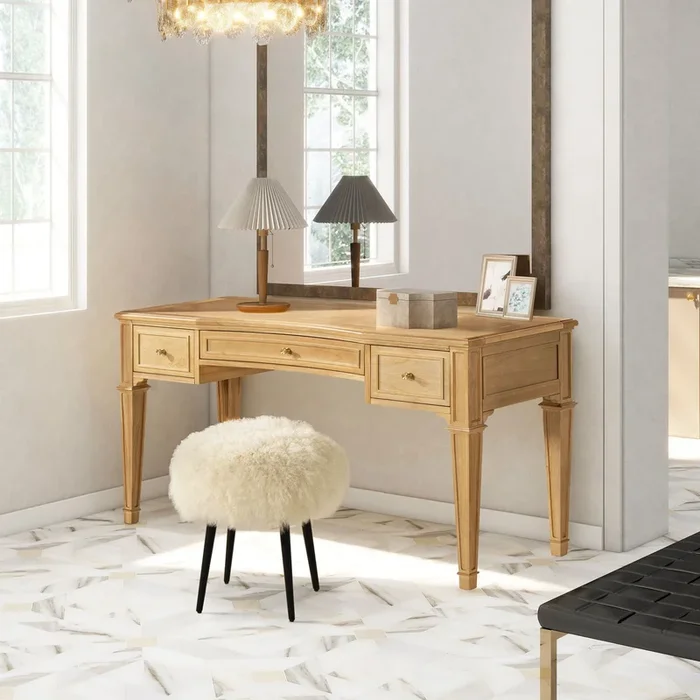 Dauphin – 3 Drawer Executive Desk