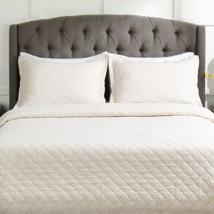 Flaxseed Cove 3-Piece King Quilt Set – Natural Linen | Ensemble de courtepointe Flaxseed Cove 3 pièces pour très grand lit – lin naturel