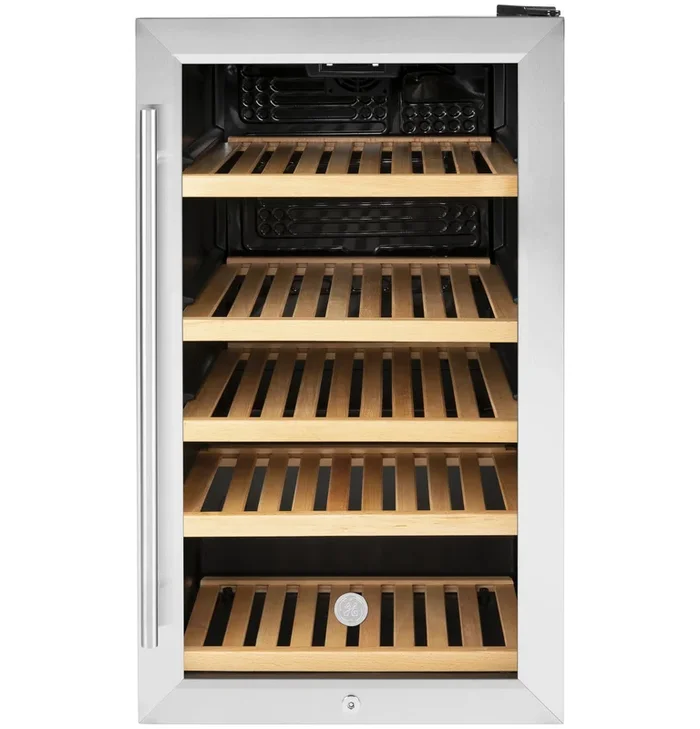 GE 19″ 4.1 Cu. Ft. Beverage Centre Refrigerator – Stainless – GVS04BQNSS | Réfrigérateur GE de 4,1 pi³ et de 19 po avec zone de boissons Beverage CenterMC – acier inoxydable -…
