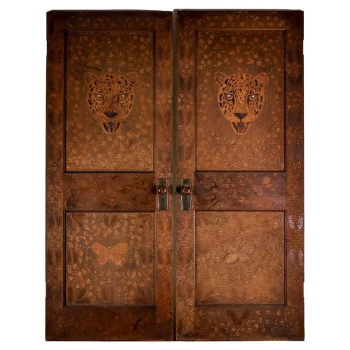 Hand-decorated doors, a pair