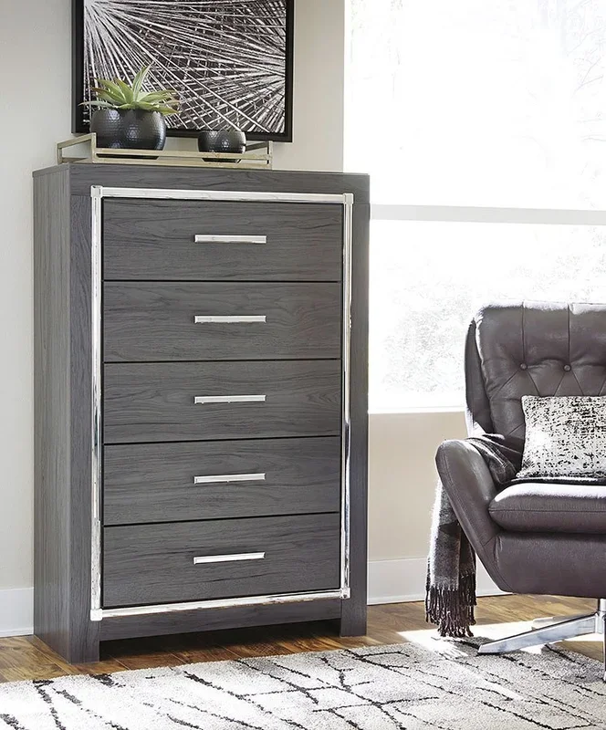 Lodanna Chest