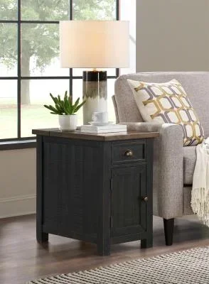 Monterey Chairside Table
