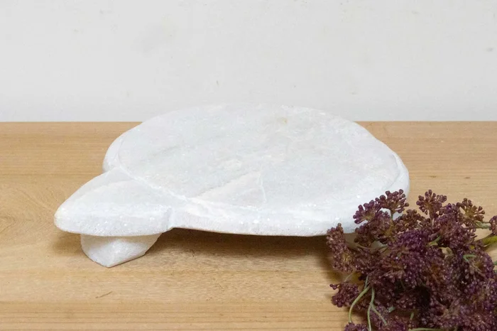 Sparkle White Marble Decorative Plate (Trade)