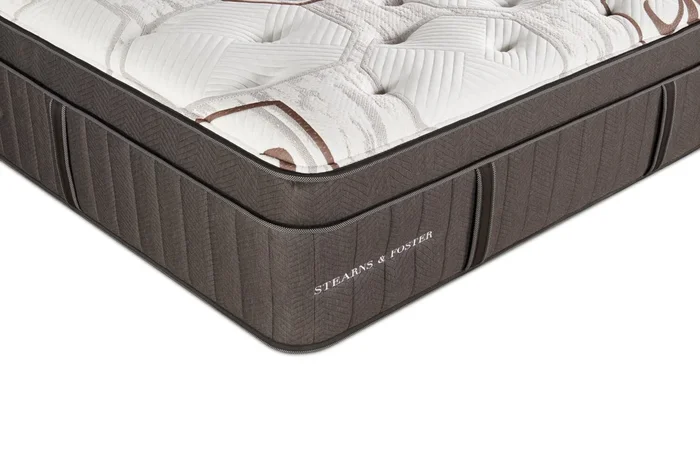 Stearns & Foster Founders Collection Cardiff City Eurotop Full Mattress | Matelas à Euro-plateau Cardiff City collection Founders de Stearns & Foster pour lit double | CRDCTYFM