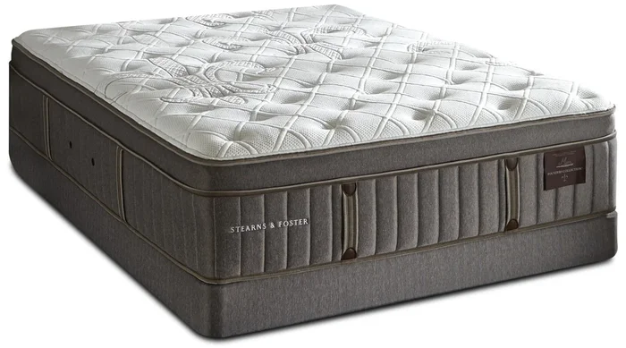 Stearns & Foster Wynford Plush Euro-Top King Mattress Set|Ensemble matelas moelleux à Euro-plateau Wynford de Stearns & Foster pour très grand lit