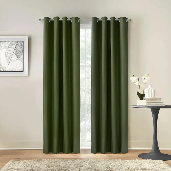 Thermaplus Alpine Olive Blackout Grommet Curtain Panel – 52 x 108|Panneau de rideau coupe-lumière à œillets Alpin olive de Thermaplus – 52 x 108