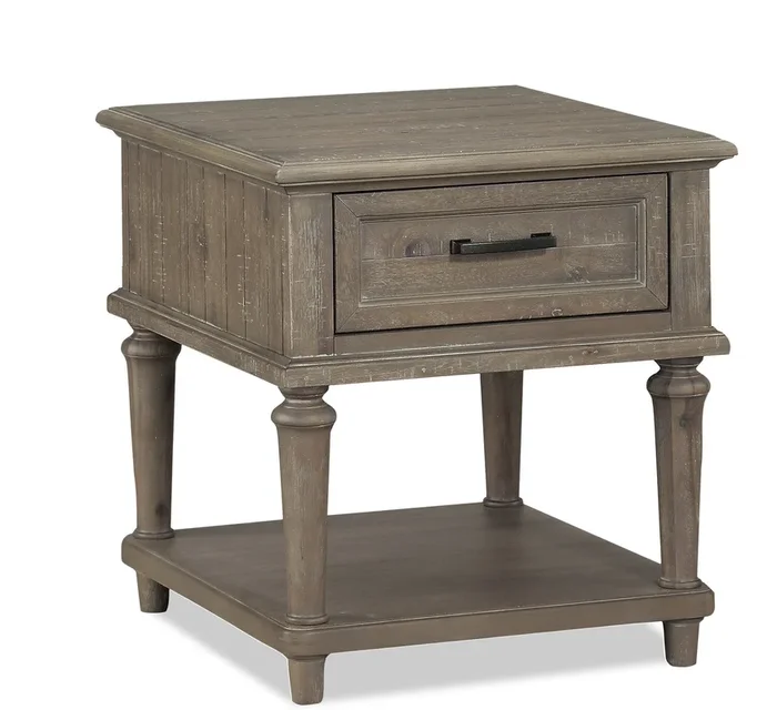 Winston 22″ Rustic End Table with Storage and Shelf – Light Brown with Driftwood Finish|Table de bout rustique Winston de 22 po avec rangement et tablette – brun clair avec fini bois de grève